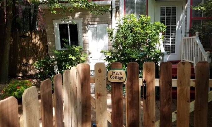 Downtown Little Rock Cabin | Spacious Enough for Four with Style, Comfort & Charm