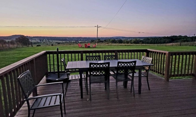 Pikeville Other | Spacious Family Farmhouse