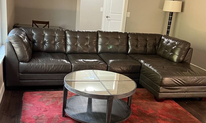 Juanita House | Spacious Family Friendly Home Near Juanita Beach (Pet Friendly!)