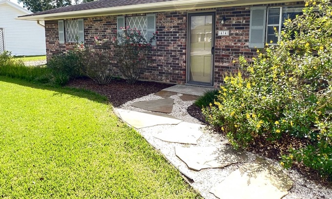 Breaux Bridge House | Spacious family home with plenty of amenities right off I-10.