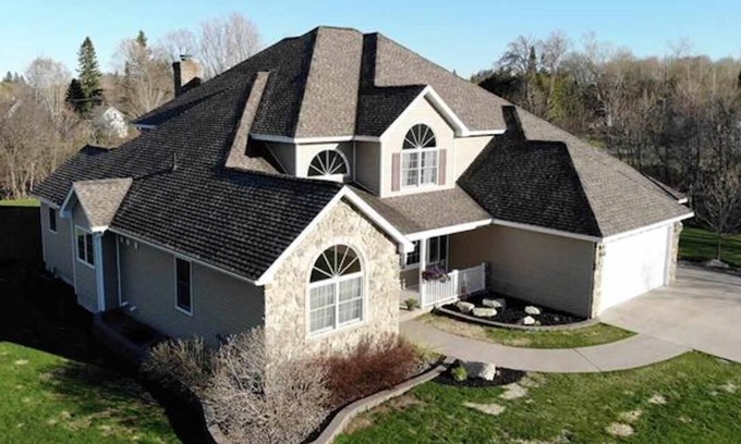Laurium House | Spacious Family Home in the Copper Country