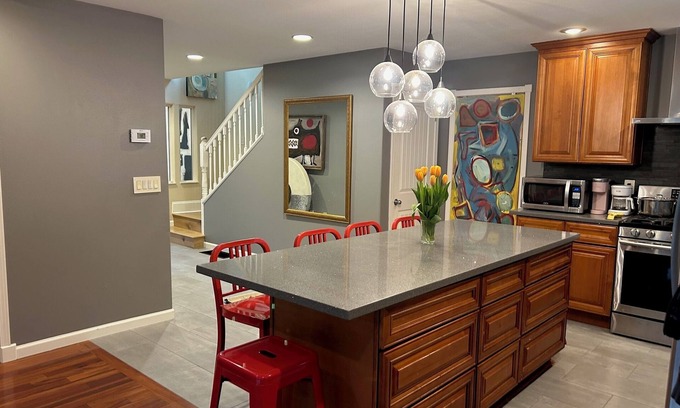 Sellwood-Moreland House | Spacious Family Home in SE Portland's coveted family-friendly Sellwood