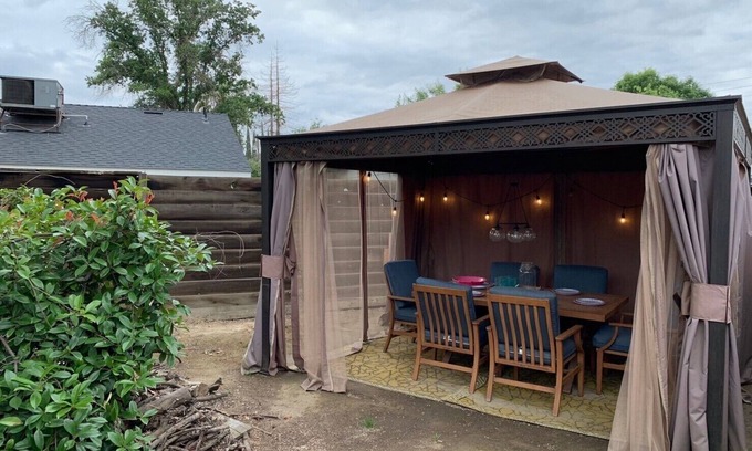 Visalia House | Spacious Family Home near Sequoia w/Arcade Games
