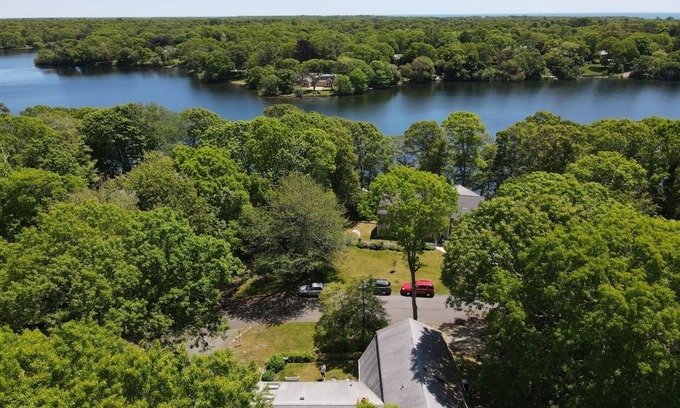 Centerville House | Spacious Family Home w/Beach Pass & Private Pond Accessn