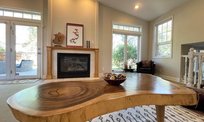 Baseline Sub House | Spacious Family Home with Theater, Yard; near trails, Pearl, CU in heart of BoCo