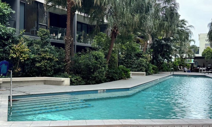 Fortitude Valley Apartment | Spacious Family Oasis with Pool Free Car Park near Brisbane CBD