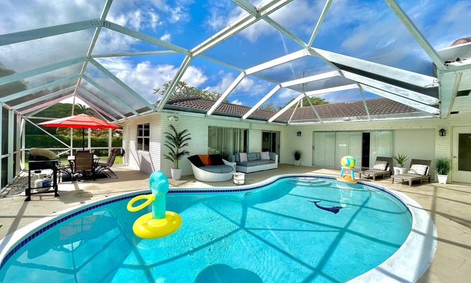 Pompano Beach House | Spacious Florida Oasis: 3BR, Pool, Beach