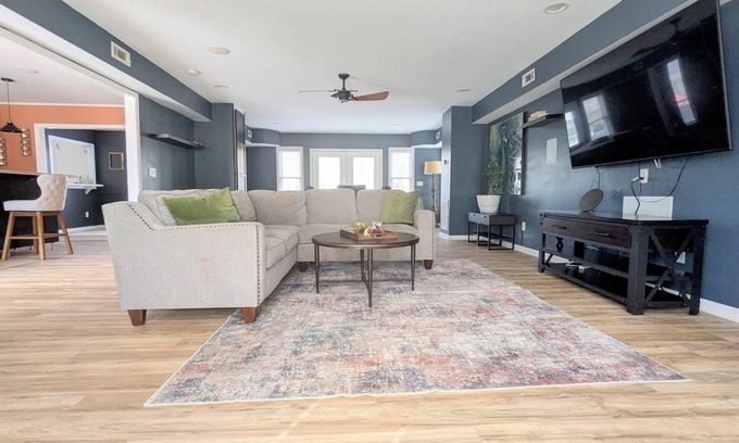 Huntersville House | Spacious Gem: Stay at CoupeDe Huntersville Your 4bd 2.5baHome Away From Home