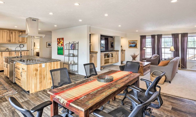 Hermosa House | Spacious Hermosa House w/ Black Hills View