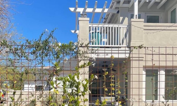 West University Apartment | Spacious Historic 3 bedroom 2 bath w/balconies