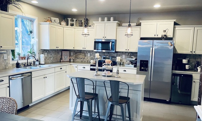 Bethel-Danebo House | Spacious Home for World Athletic Championships