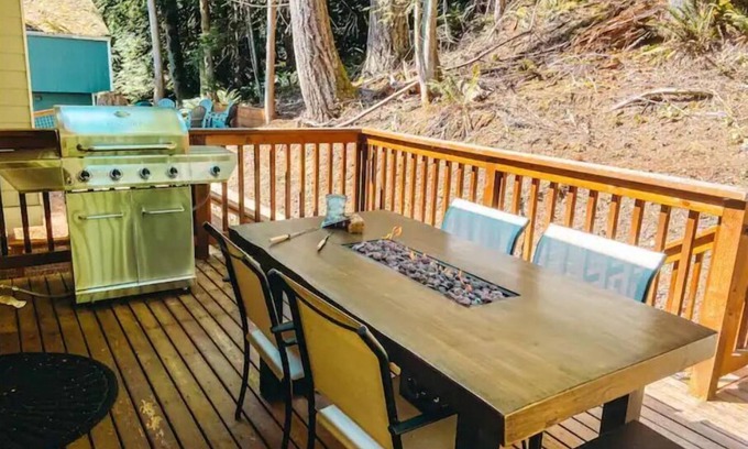 Sudden Valley House | Spacious Home Near Lake Whatcom and Galbraith Trails
