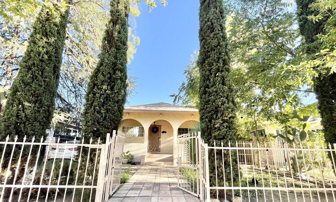 Southeastern Sacramento House | Spacious home near UC Davis med Midtown & Cal Expo