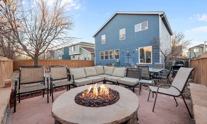 Brighton House | Spacious Home - Theatre - Pet Friendly - Outdoor Firepit
