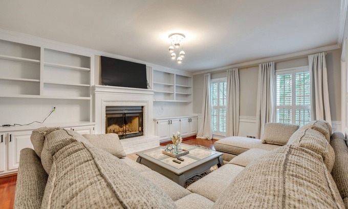 Marietta House | Spacious Home w/Deck in Marietta!