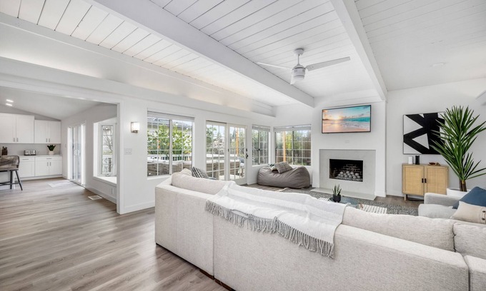 Linda Vista House | Spacious Home with 5 Beds minutes from Mission Bay