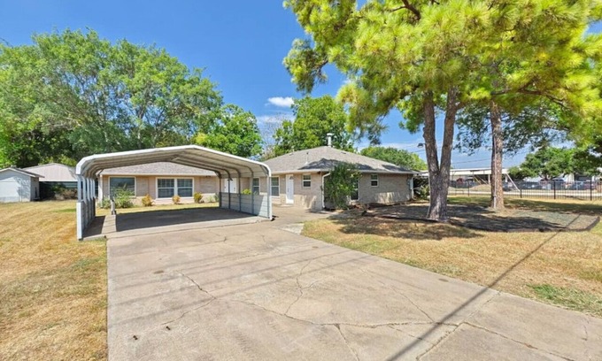 Clodine House | Spacious home with a huge yard
