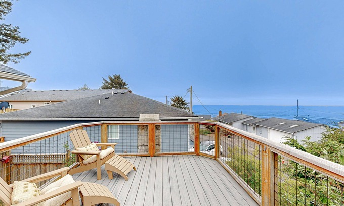 Depoe Bay House | Spacious home with Ocean Views, game room, office, deck/patio & grill - dogs ok