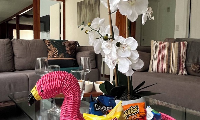 Central Oakland Park House | Spacious home with kids Playroom 3Bedrooms Wifi Parking close to beach