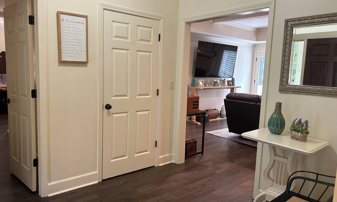 Twelve Oaks House | Spacious house for 8 adults and 4 kids in Oxford, MS - 3 mi from Ole Miss