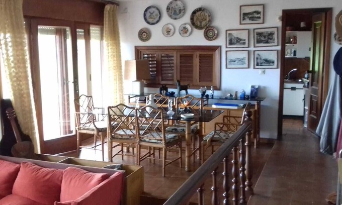 Bueu House | Spacious house near the beach with views of the estuary