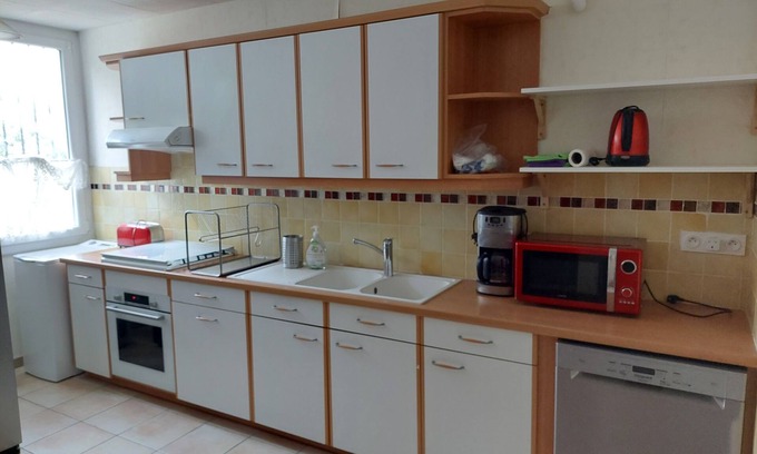 Manosque House | Spacious house with garden