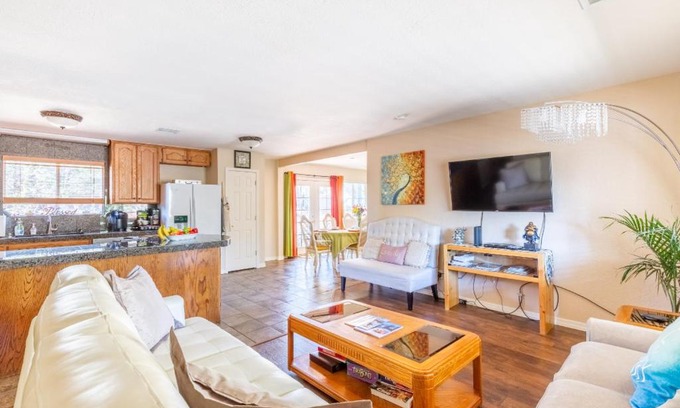 West Sedona House | Spacious house with hot tub spa, to enjoy red rock view, near Amitabha stupa, and trails