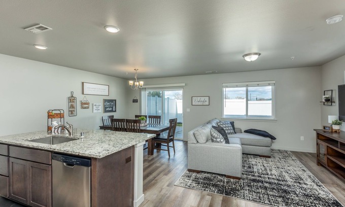 Tri-Cities House | Spacious kitchen suitable for large groups, close to shopping, parks & wineries.