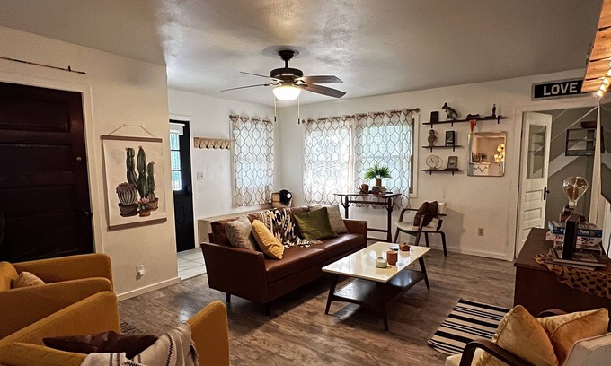Elkhorn House | Spacious Lake Wandawega Oasis. Eclectic-space. Lake Access. Cabin Getaway!