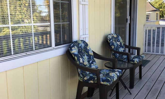 Medford Apartment | Spacious, light and clean, quiet neighborhood close to amenities