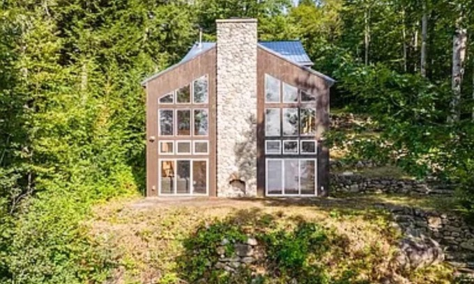 Madison House | Spacious Lodge with Private Waterfront on Great Moose Lake