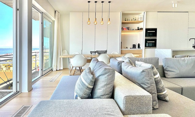 Het Zoute Apartment | Spacious Luxury Apartment With Seaview le Zoute