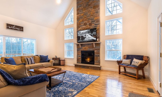 Rowland House | Spacious Luxury Masthope Mountain Home