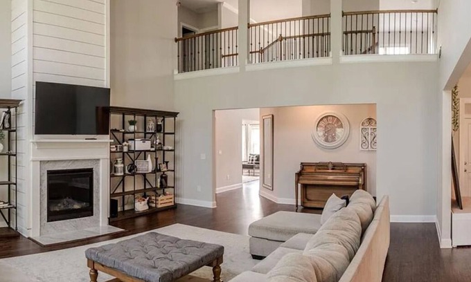 Cumming House | Spacious Luxury Retreat – 6BR/5BA in Cumming, GA