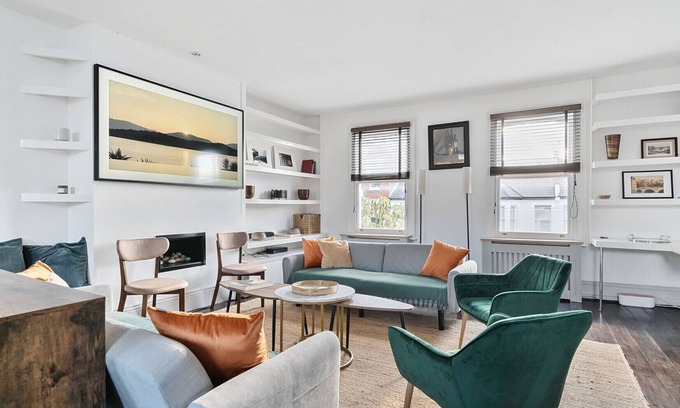 Avonmore and Brook Green Apartment | Spacious maisonette in Kensington Olympia