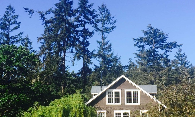 Salt Spring Island Other | Spacious Modern-Rustic Farmhouse