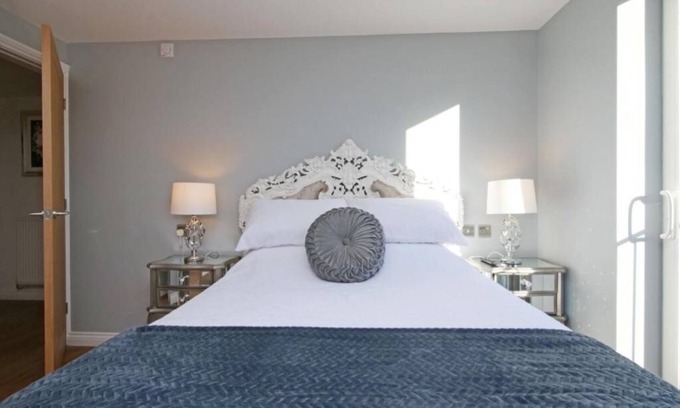 York Apartment | Spacious Modern Apartments with Private Balcony & Stunning Views