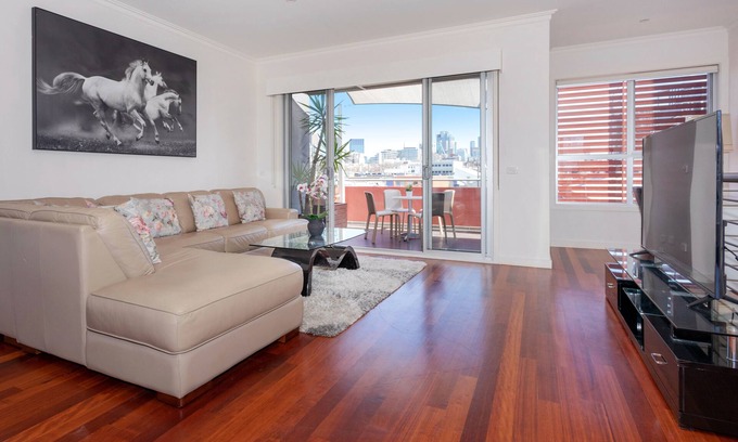 Collingwood House | Spacious Modern Comfy 15 Minute Walk to CBD
