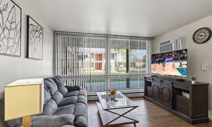 Ferndale Apartment | Spacious & Modern Haven: ~WiFi ~workspace