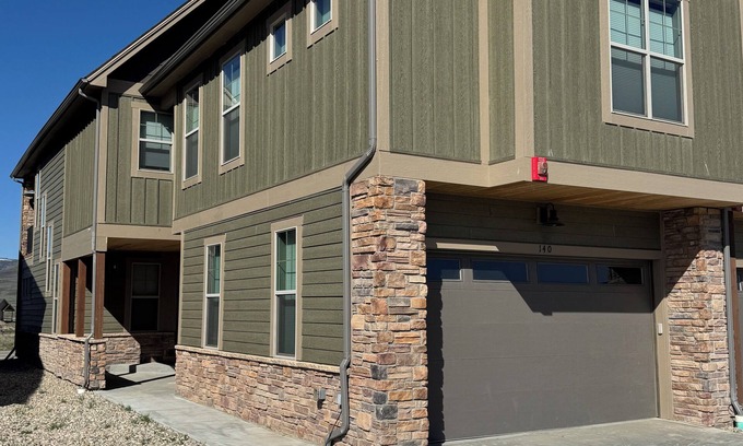 Grand Elk Ranch House | Spacious Mountain Retreat on Golf Course, near Rocky Mountain National Park