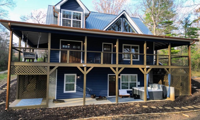 Young Harris Cabin | Spacious Mountain Retreat w/Hot Tub & Game Room
