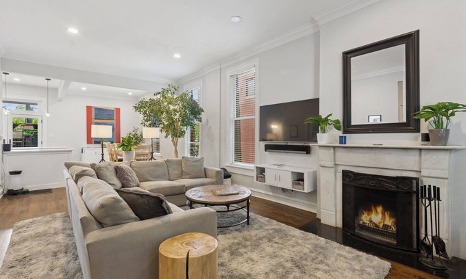 Sheffield Neighbors House | Spacious Newly Renovated Home in Lincoln Park w/Outdoor Living & Dining Area!