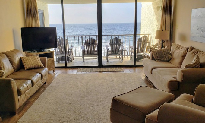 Myrtle Beach Condo | Spacious Oceanfront Condo
