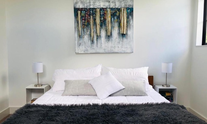 Upper Hutt Apartment | Spacious, Peaceful, Fully Equipped 1BR Apartment