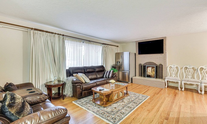 Tanasbourne House | Spacious Portland Area Home w/Fenced Yard