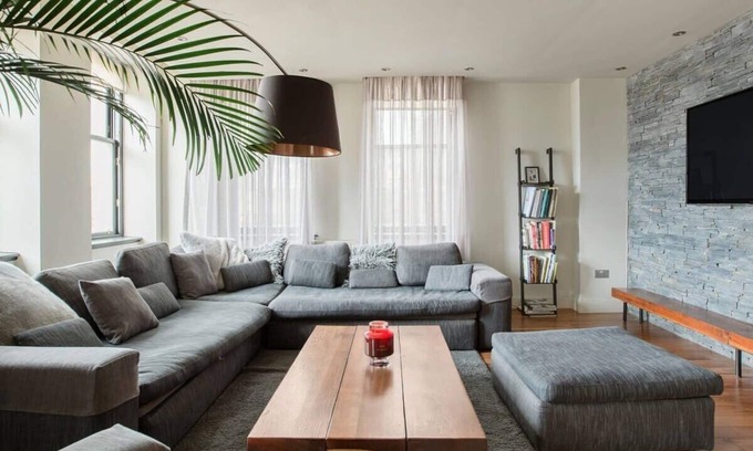 City Centre Glasgow Apartment | Spacious Property in the Heart of the City