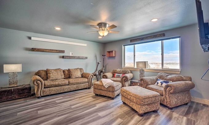 Saratoga Condo | Spacious Saratoga Condo w/Mountain Views!