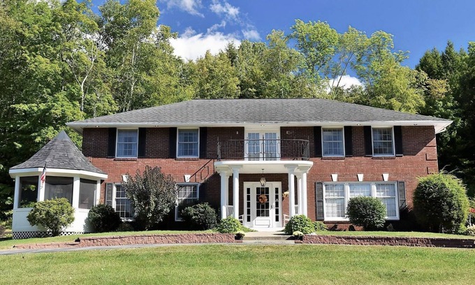 East Haven Rutland County House | Spacious Ski Retreat on 10 Acres