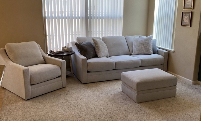 Reno House | Spacious South Reno home with Pool and Hot Tub 3/2.5