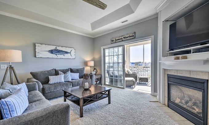 St. James Condo | Spacious Southport Condo w/Balcony!